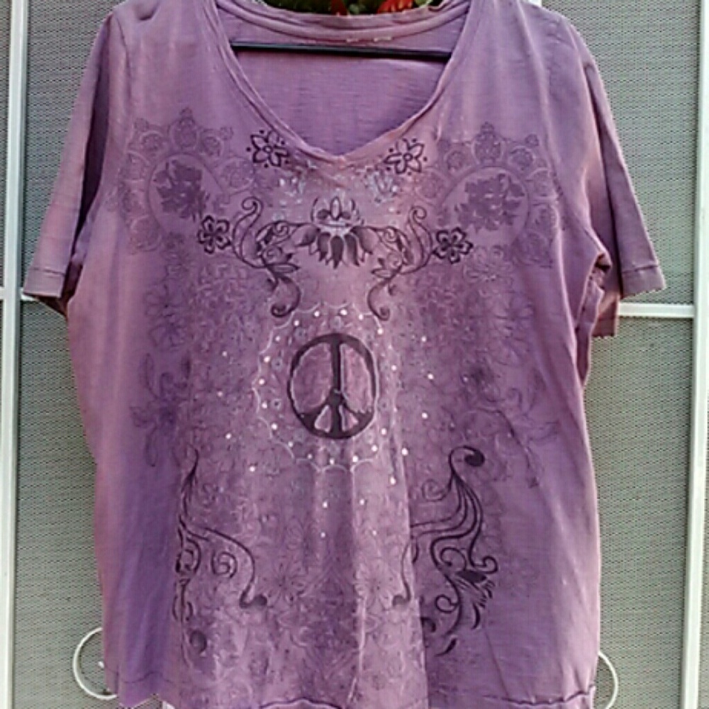 Ladies XL purple Peace sign tee